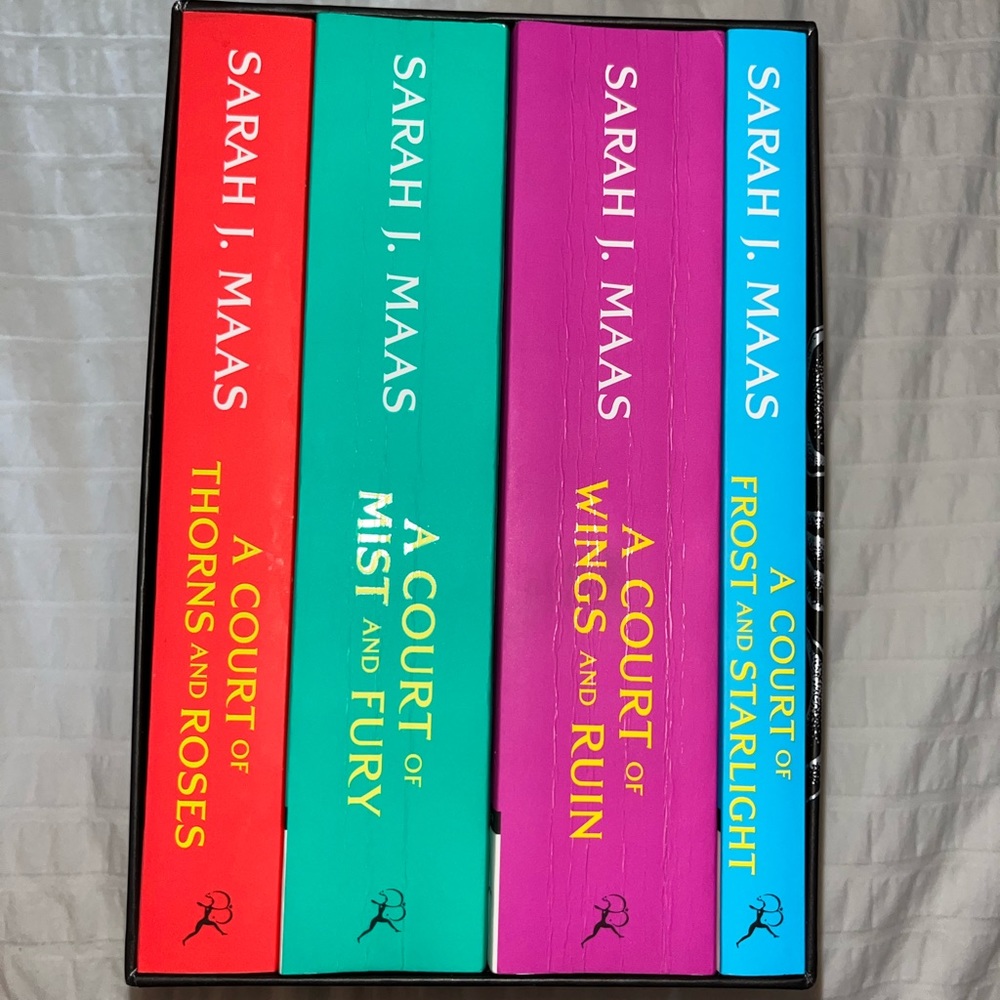 A Court of Thorns and Roses Book Set ACOTAR